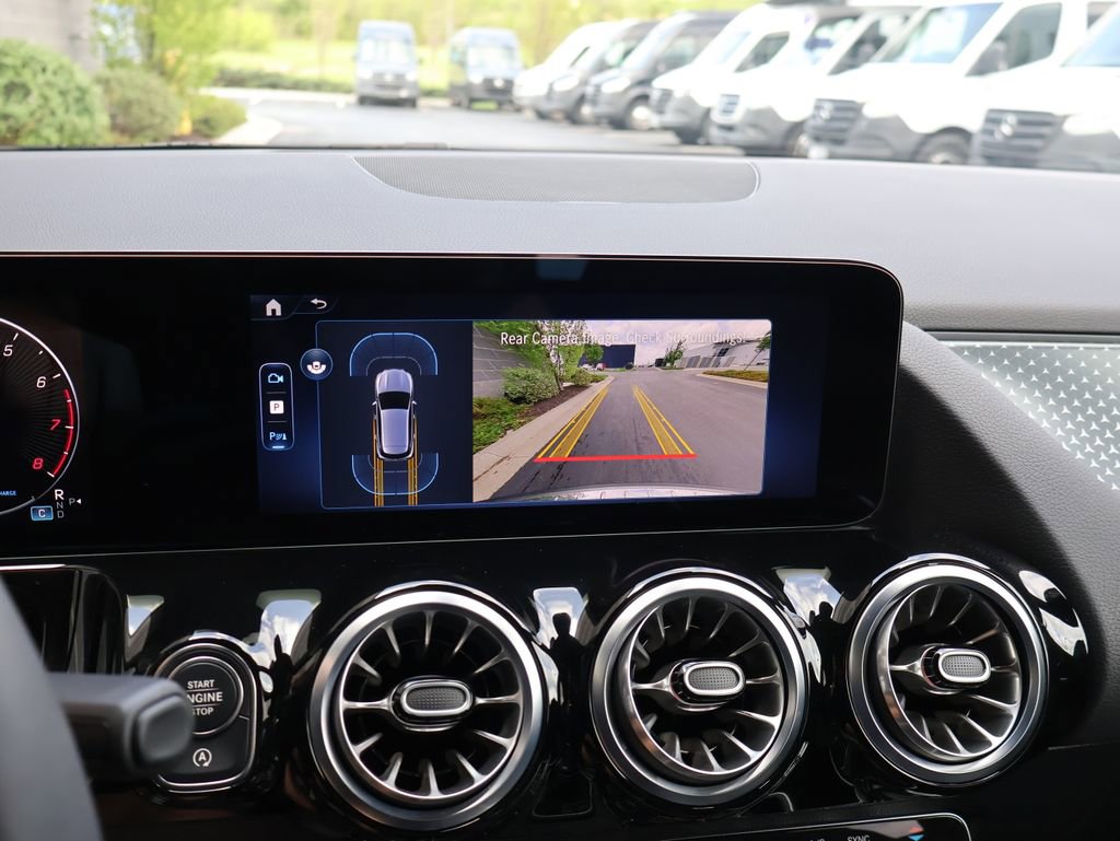 Certified 2025 Mercedes-Benz GLA 250 4MATIC image 24