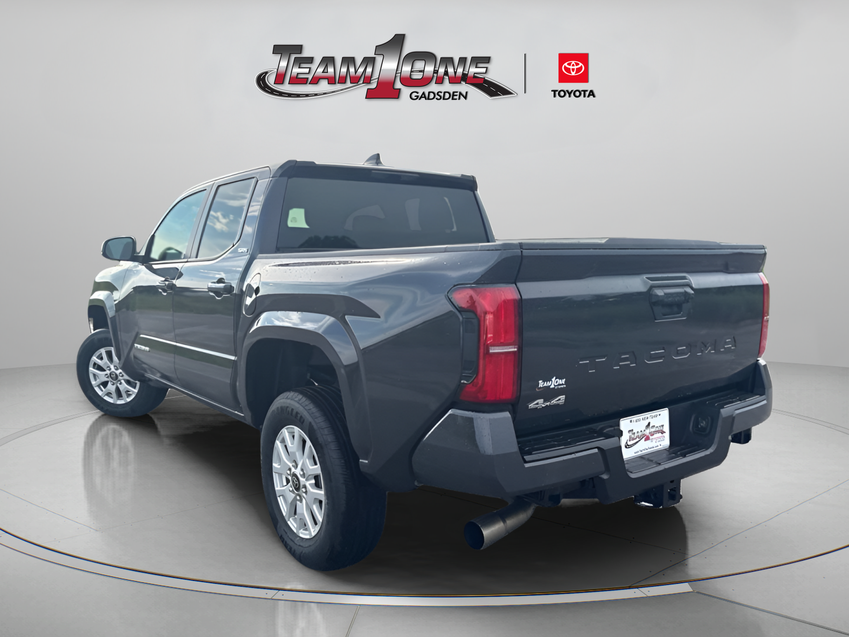 Certified 2025 Toyota Tacoma SR5 AWD/4WD image 6