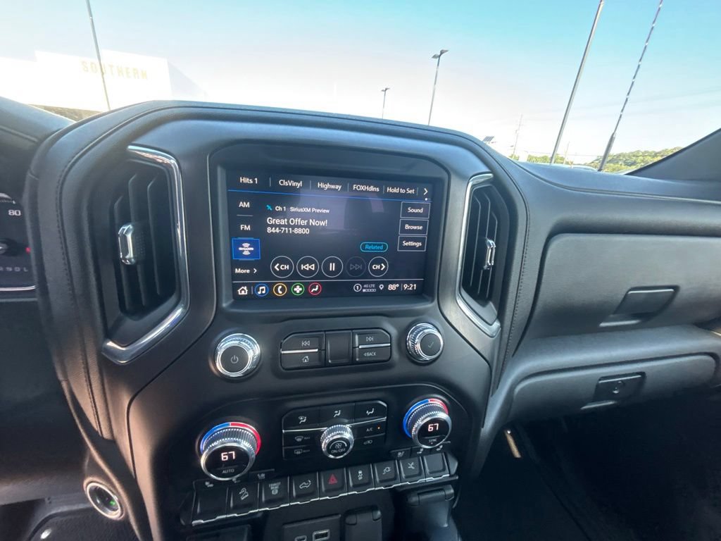Used 2023 GMC Sierra 2500 AT4 w/ Gooseneck/5TH Wheel Package AWD/4WD image 14