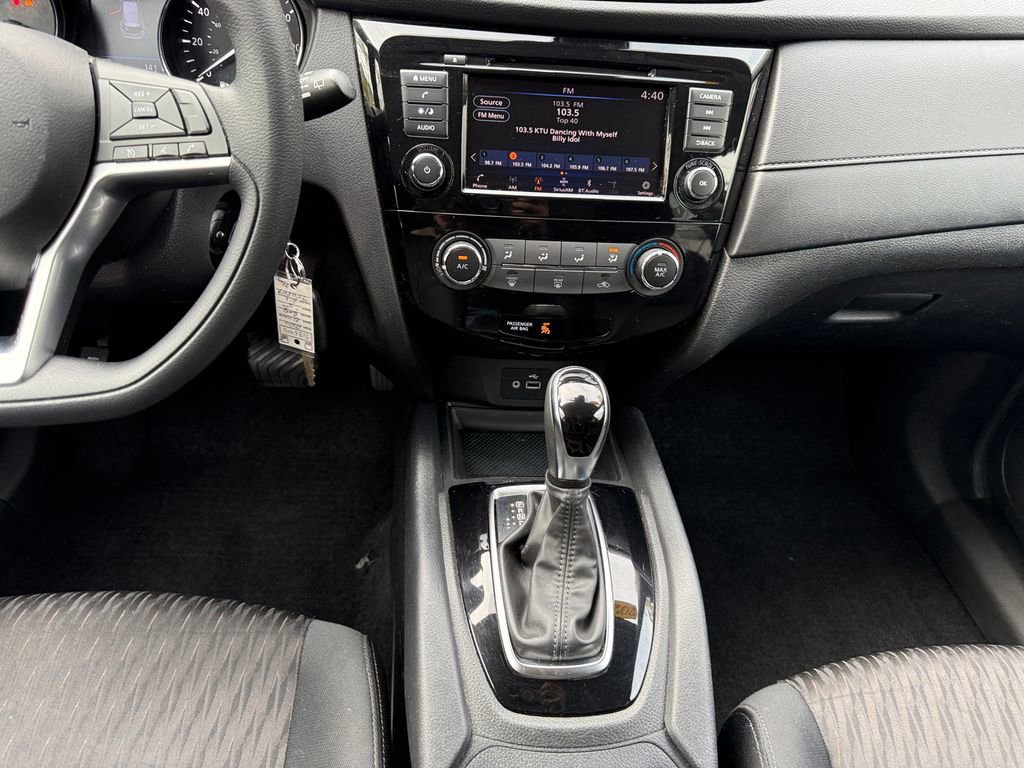 Used 2020 Nissan Rogue S AWD/4WD image 12