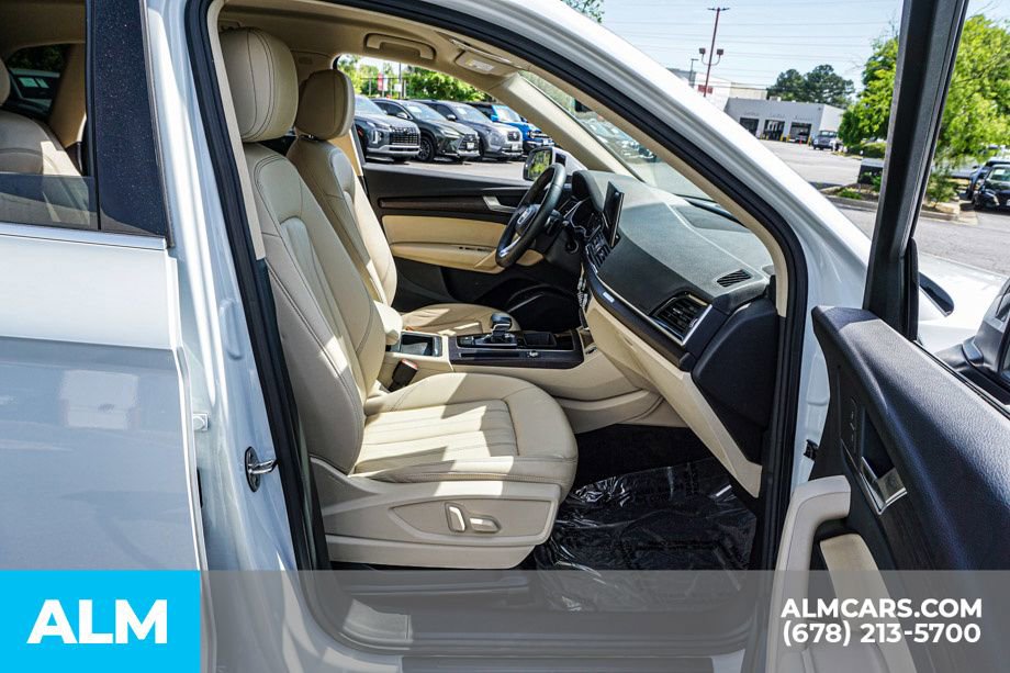 Used 2021 Audi Q5 2.0T Premium w/ Convenience Package image 23
