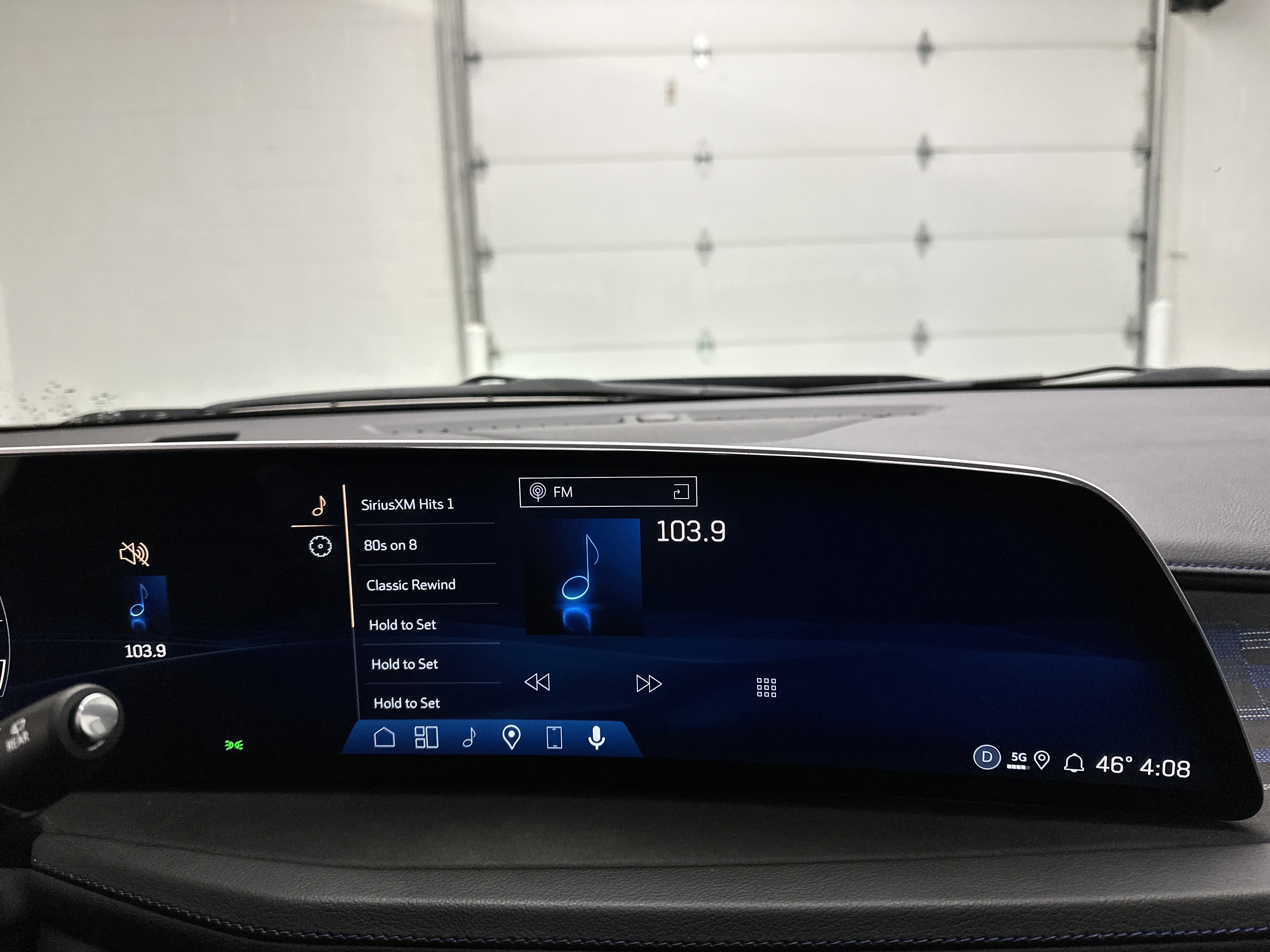 Used 2024 Cadillac XT4 Sport image 35