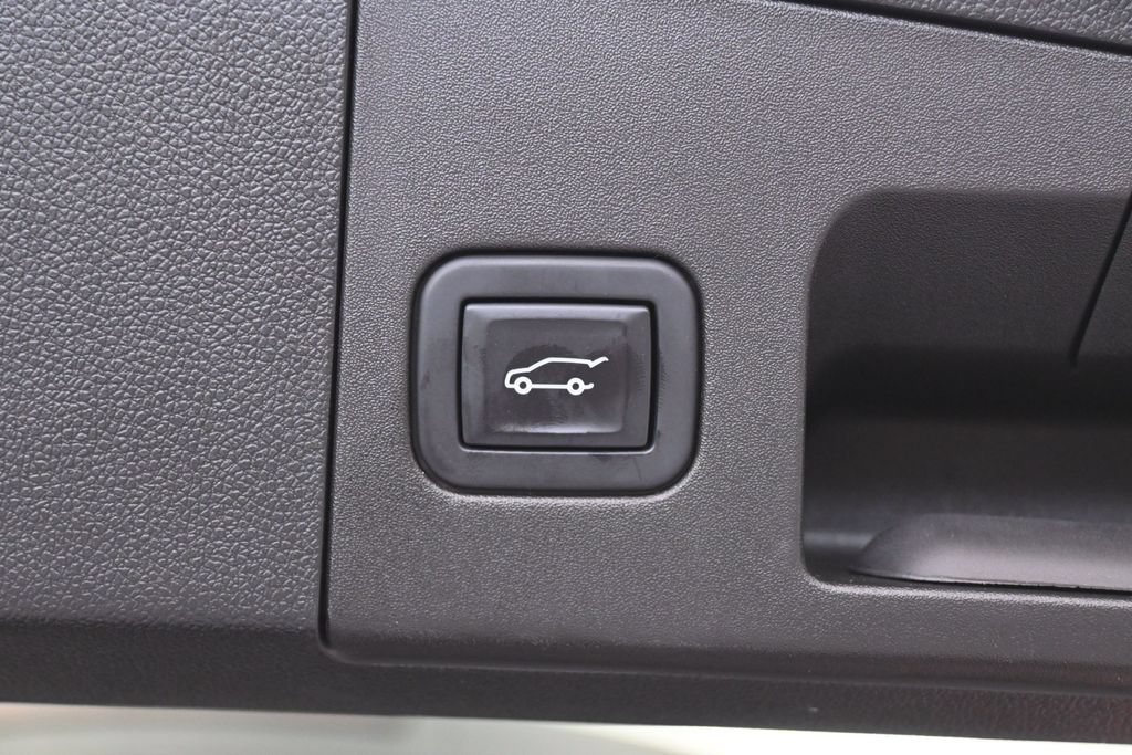 Used 2023 Cadillac XT4 Luxury FWD image 37