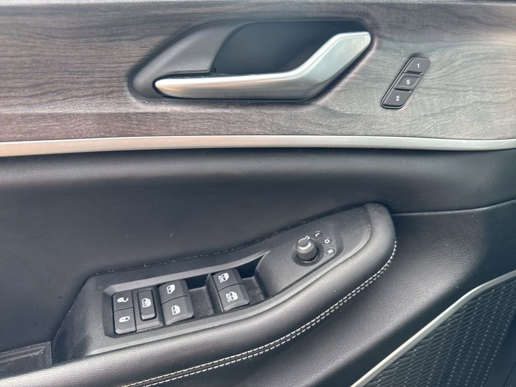 Used 2023 Jeep Grand Cherokee 4WD 4xe image 19