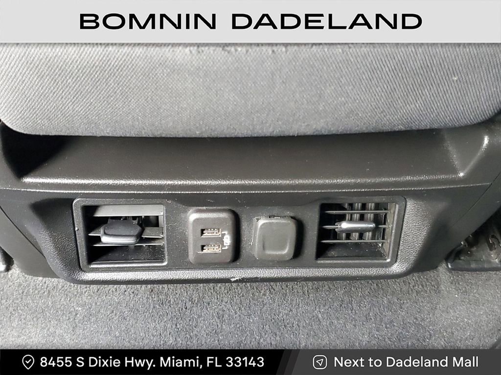 Used 2021 Chevrolet Silverado 1500 RST image 12