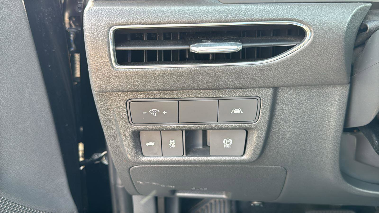 Used 2023 Hyundai Sonata SEL w/ Cargo Package image 9