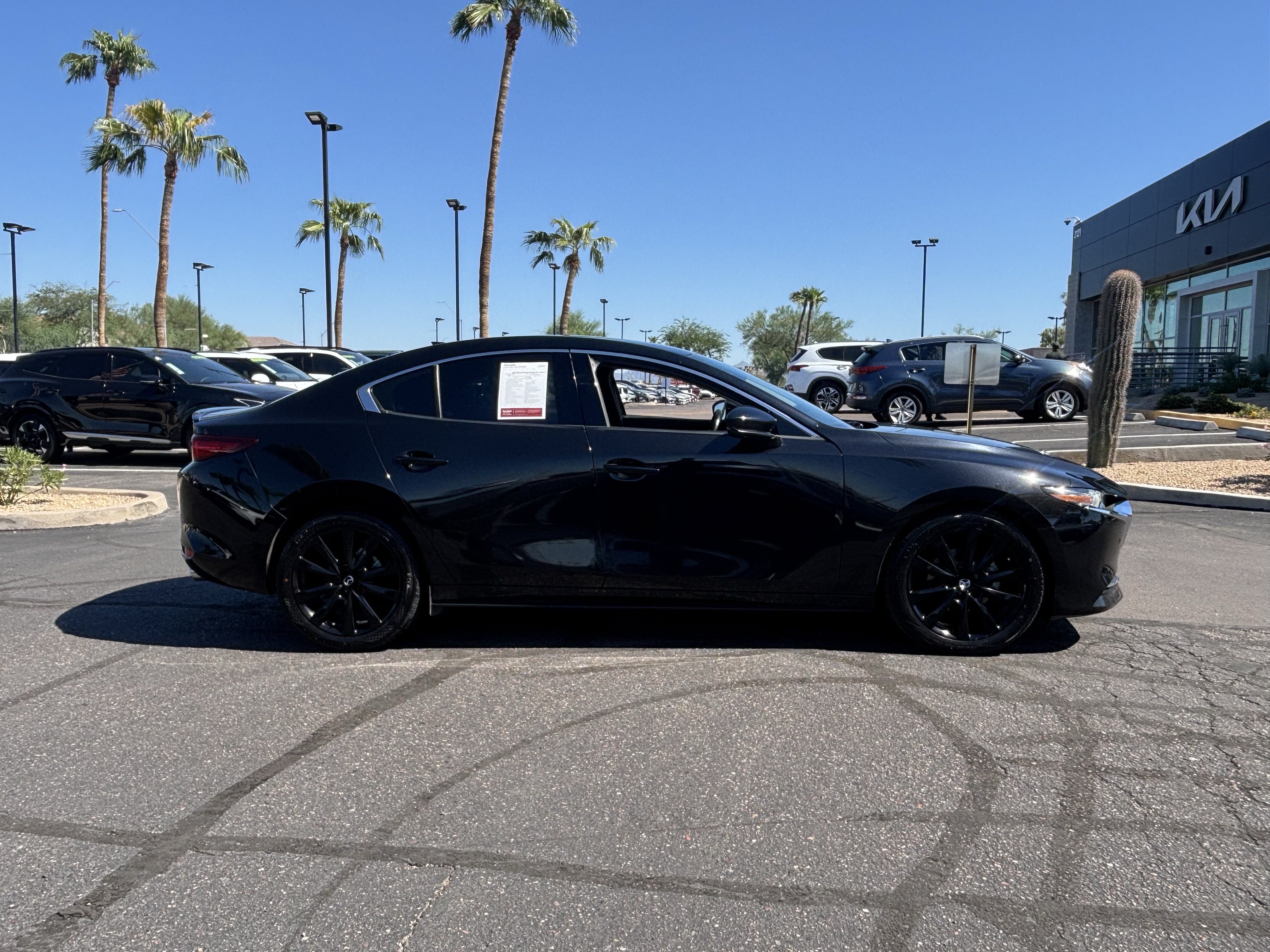 Used 2022 MAZDA MAZDA3 s AWD/4WD image 2