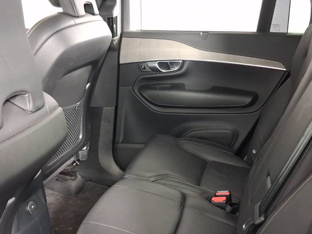 Certified 2023 Volvo XC90 T8 Ultimate AWD/4WD image 18