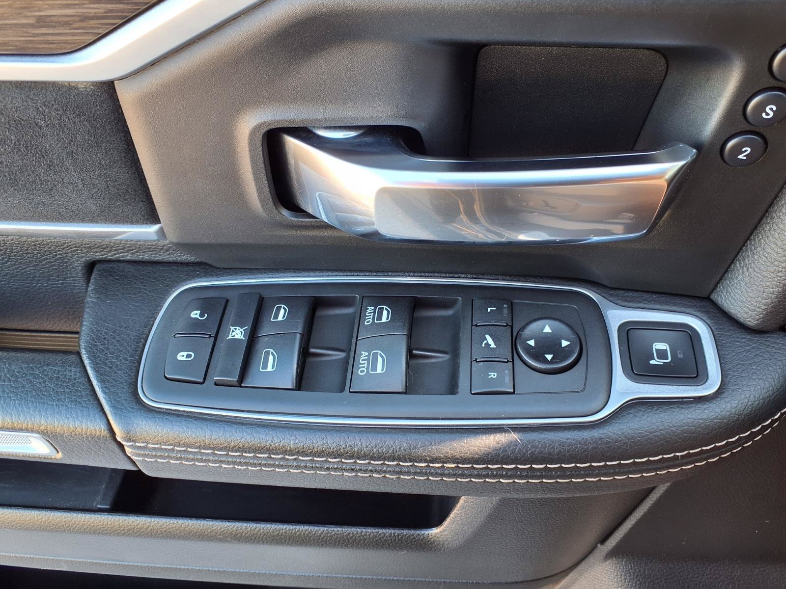Used 2019 RAM 2500 Laramie AWD/4WD image 24