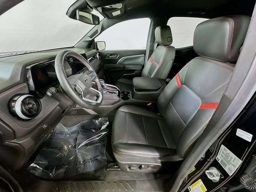Used 2023 Chevrolet Colorado Z71 w/ Z71 Convenience Package 2 image 15