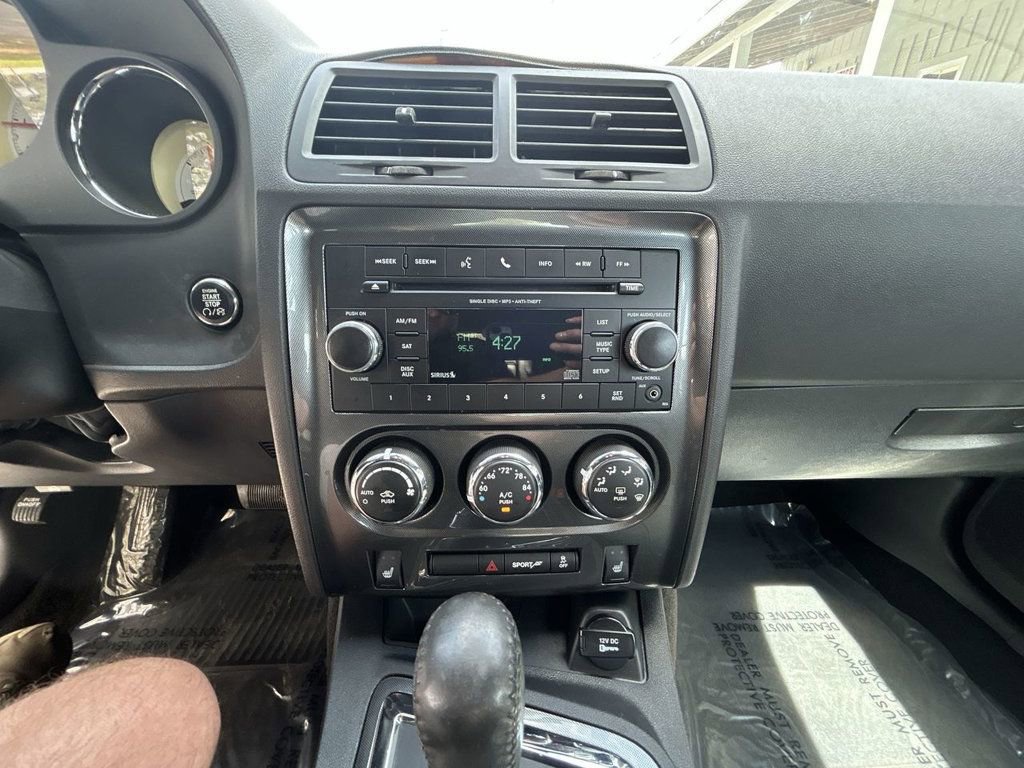 Used 2014 Dodge Challenger SXT Plus RWD image 17