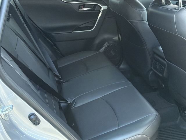 Used 2020 Toyota RAV4 Limited image 38