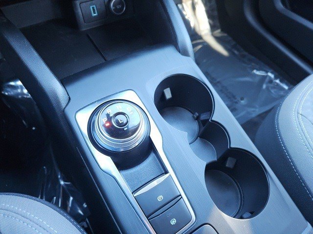 Used 2020 Ford Escape SE Sport image 24