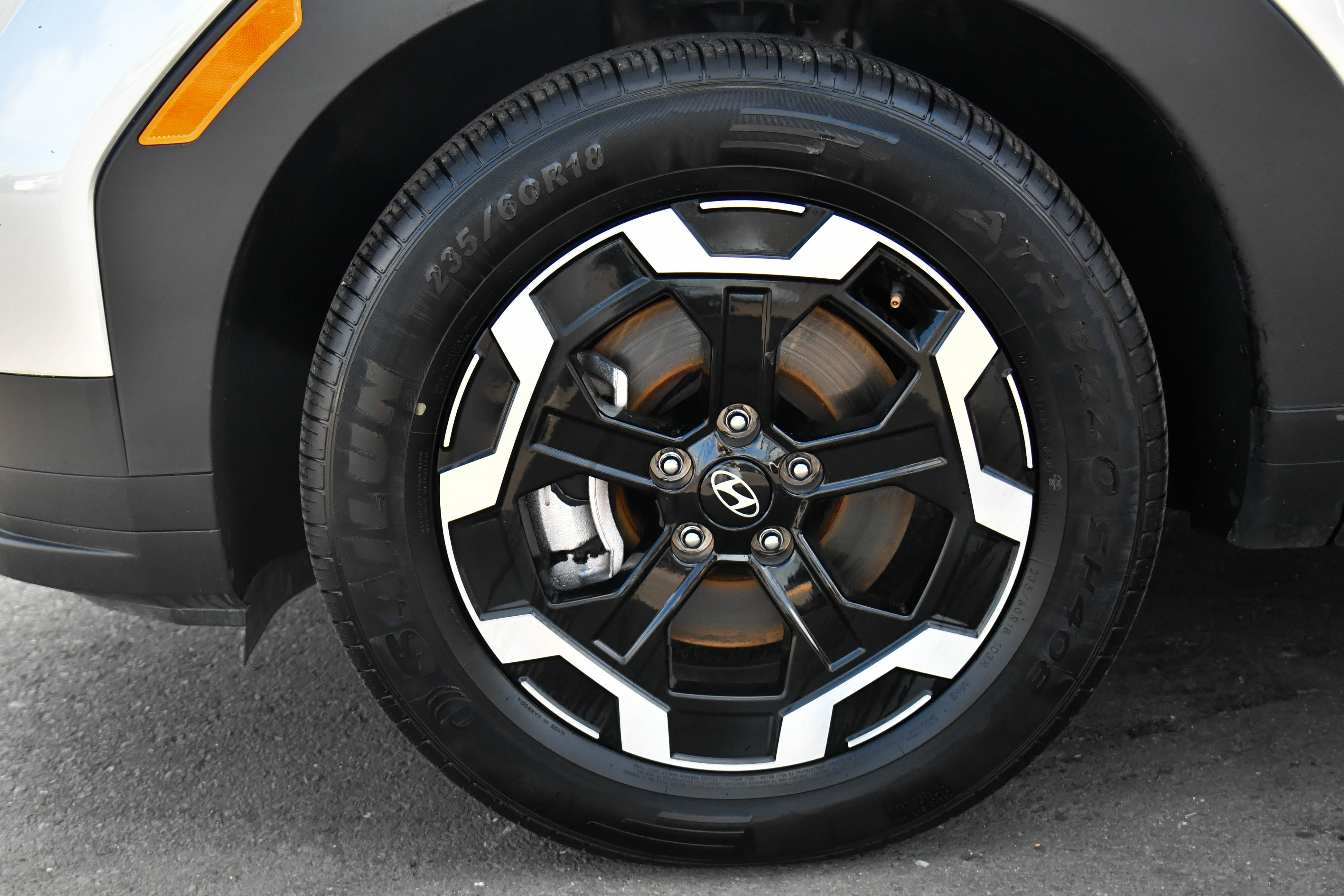 Used 2024 Hyundai Santa Fe SEL image 13