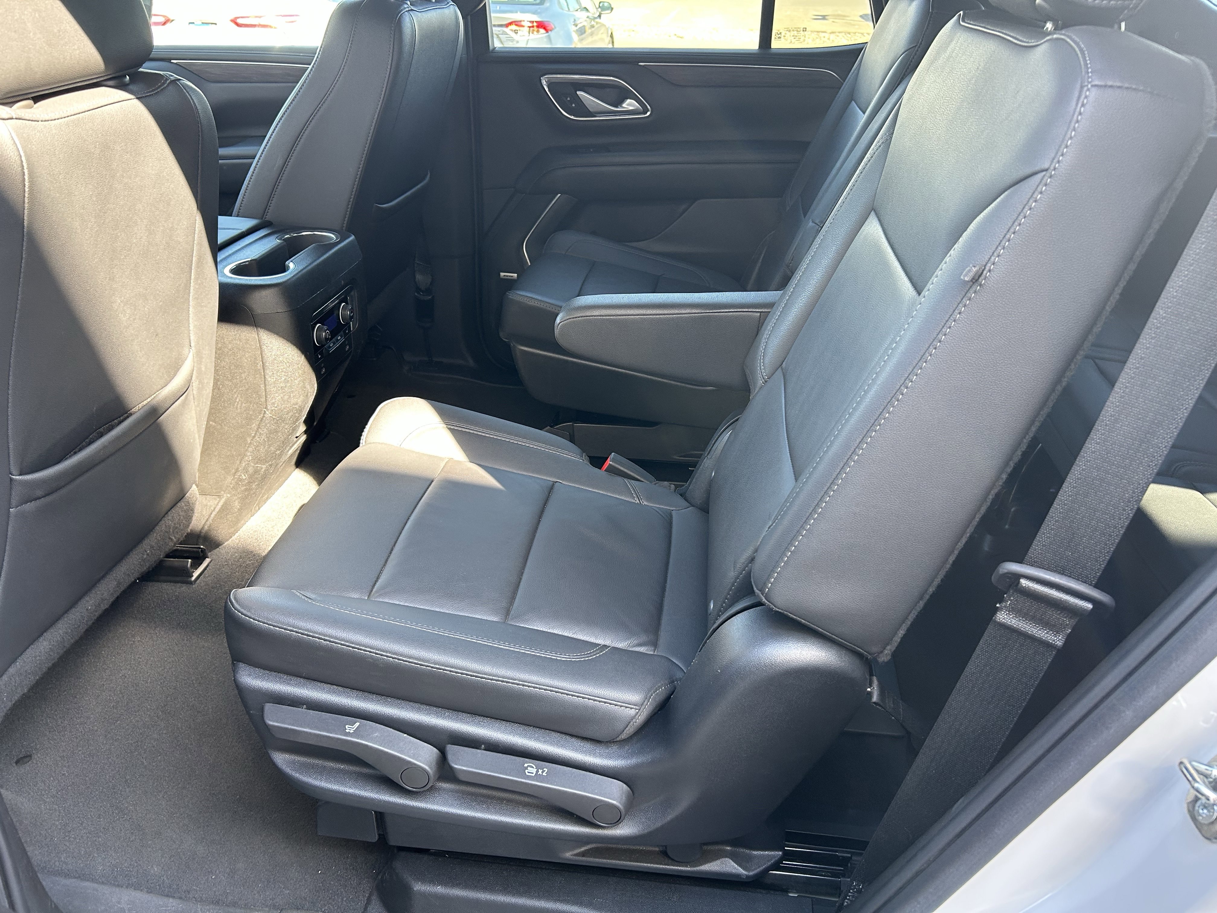 Used 2022 Chevrolet Tahoe Z71 w/ Luxury Package image 22