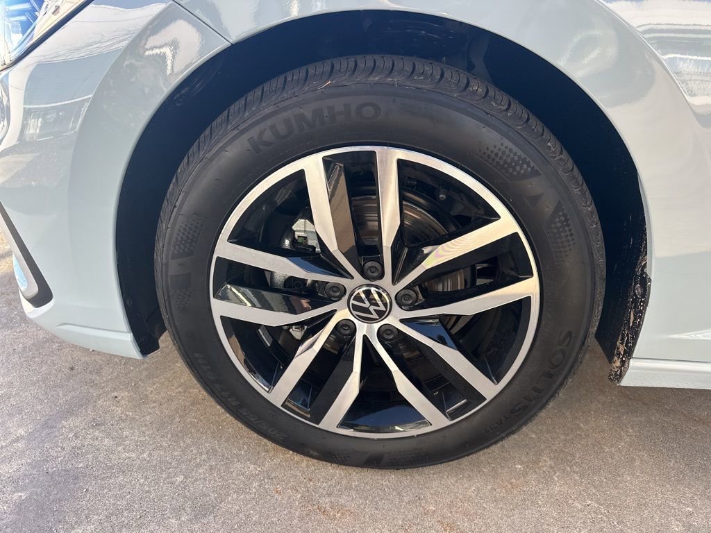 New 2026 Volkswagen Jetta SE image 28