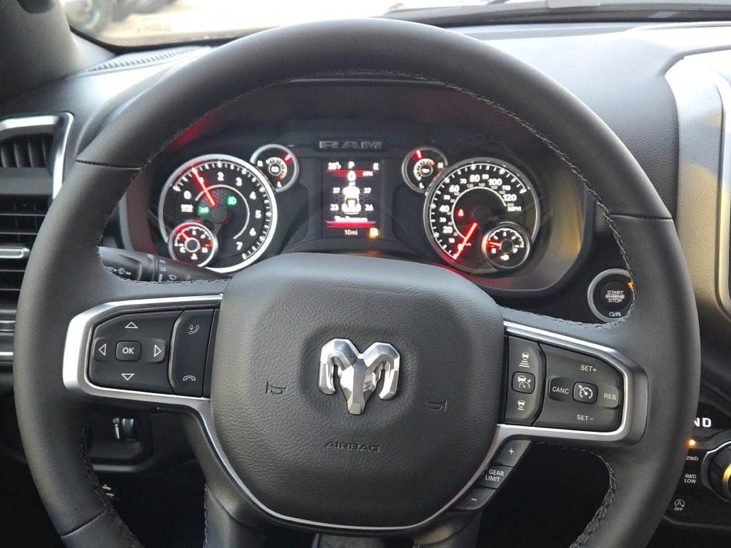 New 2026 RAM 1500 Big Horn w/ Night Edition image 31