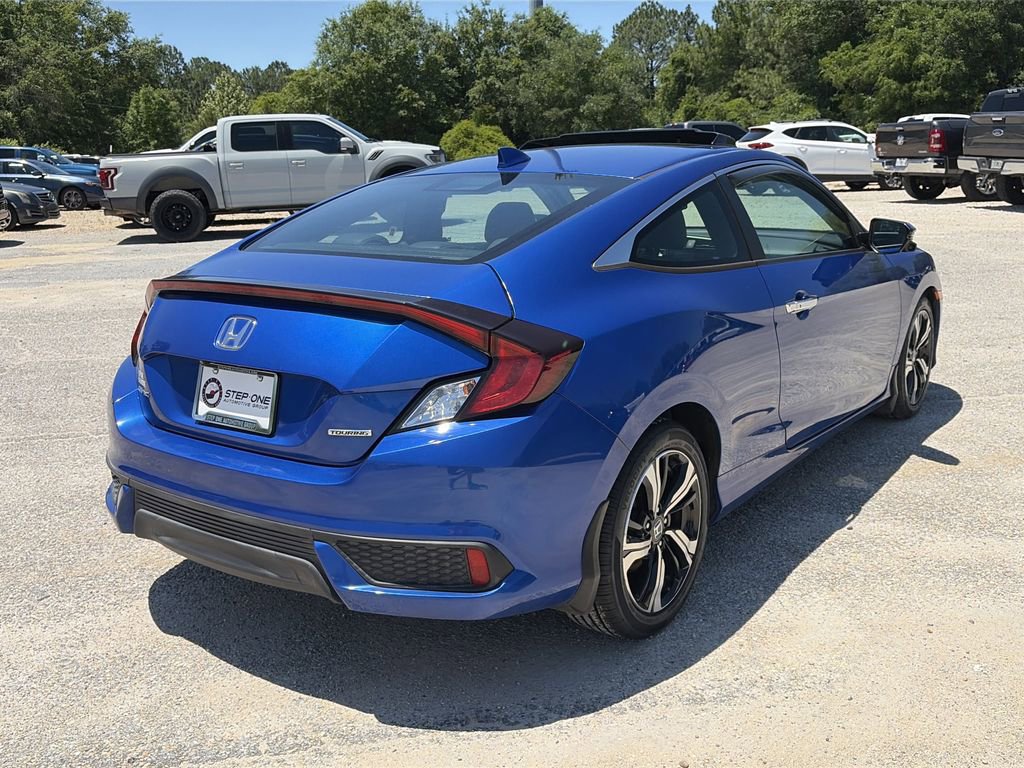 Used 2017 Honda Civic Touring image 7