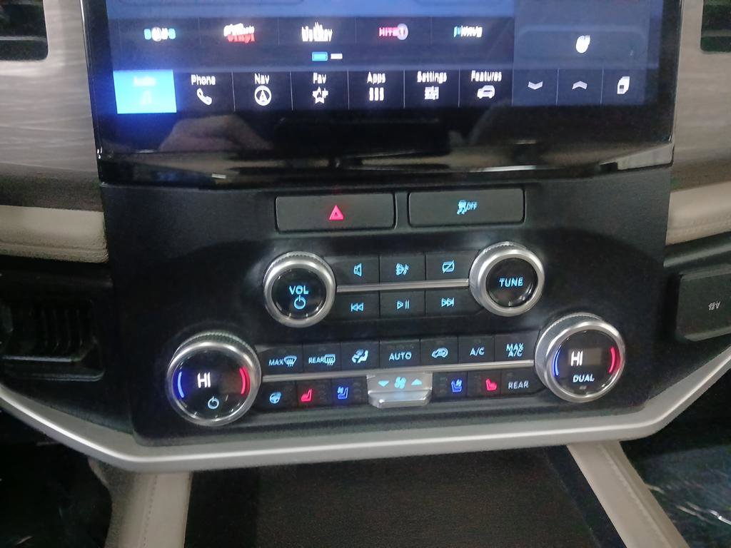 Certified 2022 Ford Expedition Limited AWD/4WD image 16
