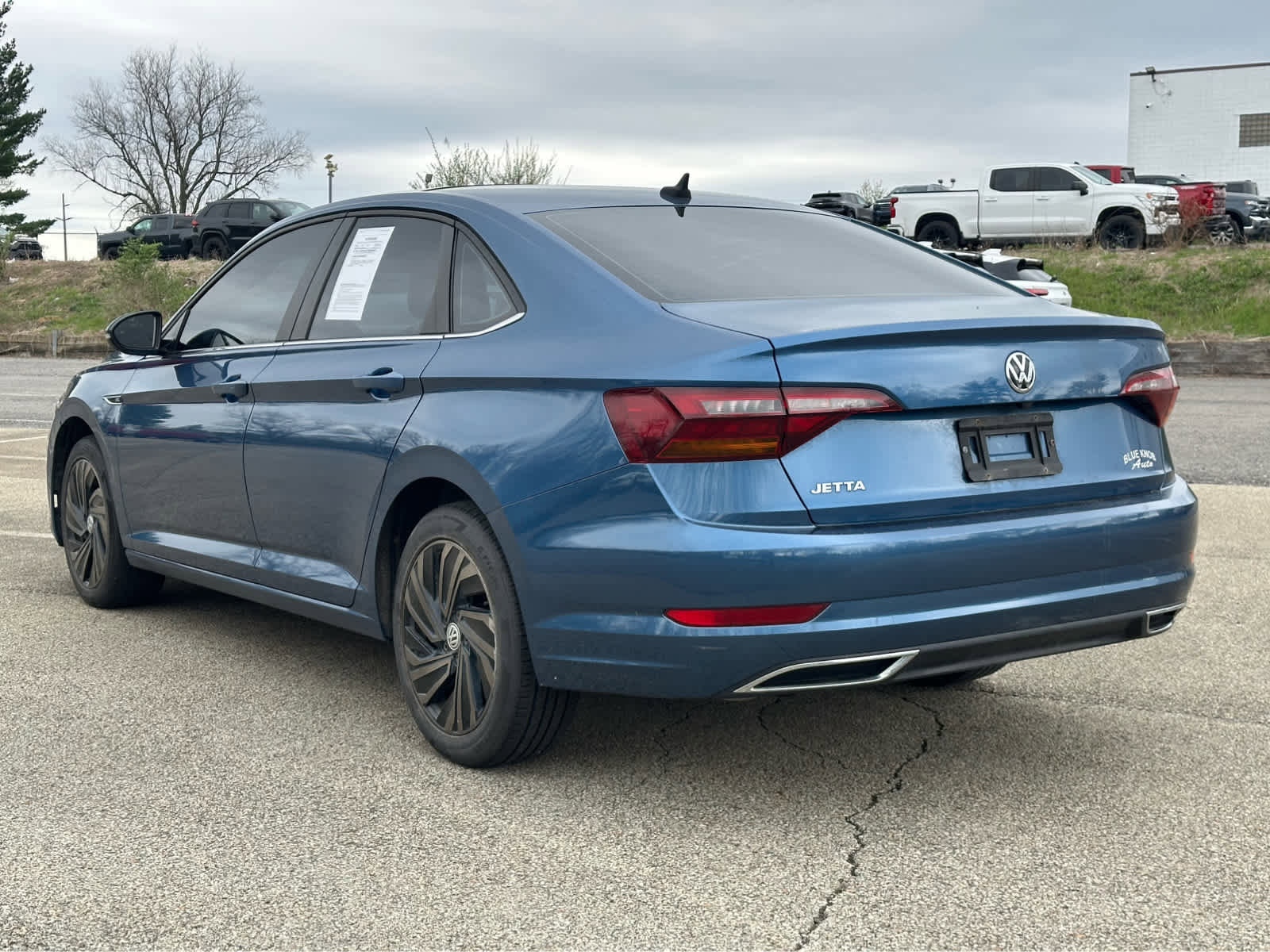 Used 2019 Volkswagen Jetta SEL Premium image 5