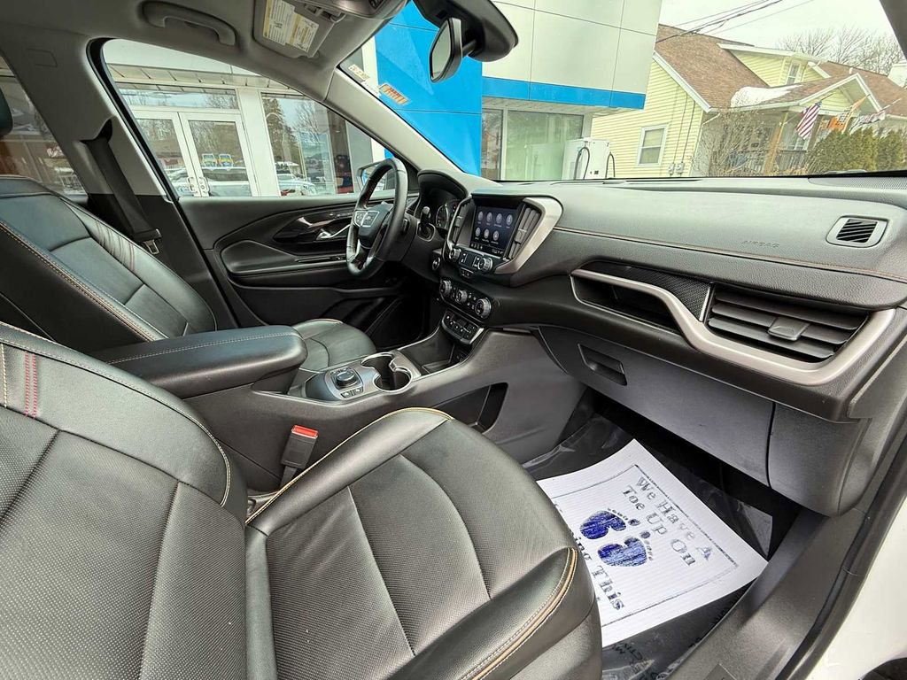 Used 2023 GMC Terrain AT4 image 42