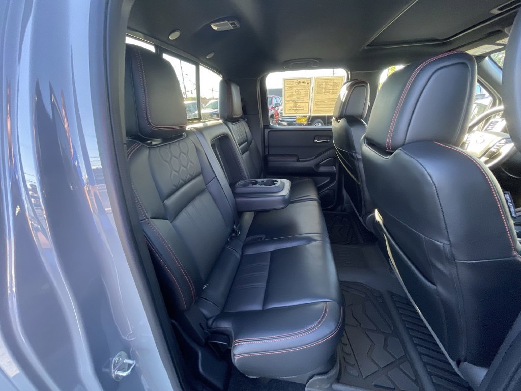 Used 2024 Nissan Frontier PRO-4X w/ Pro Premium Package AWD/4WD image 27