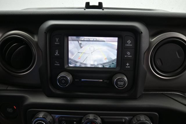 Used 2021 Jeep Wrangler Sport AWD/4WD image 12