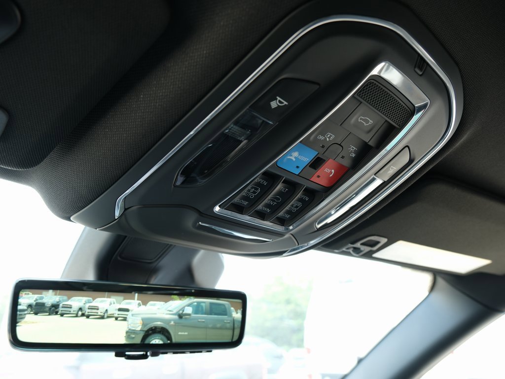 Used 2024 Jeep Grand Cherokee Trailhawk w/ Luxury Tech Group III image 19