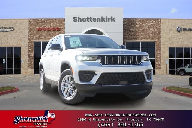 New 2026 Jeep Grand Cherokee Laredo X RWD image 1