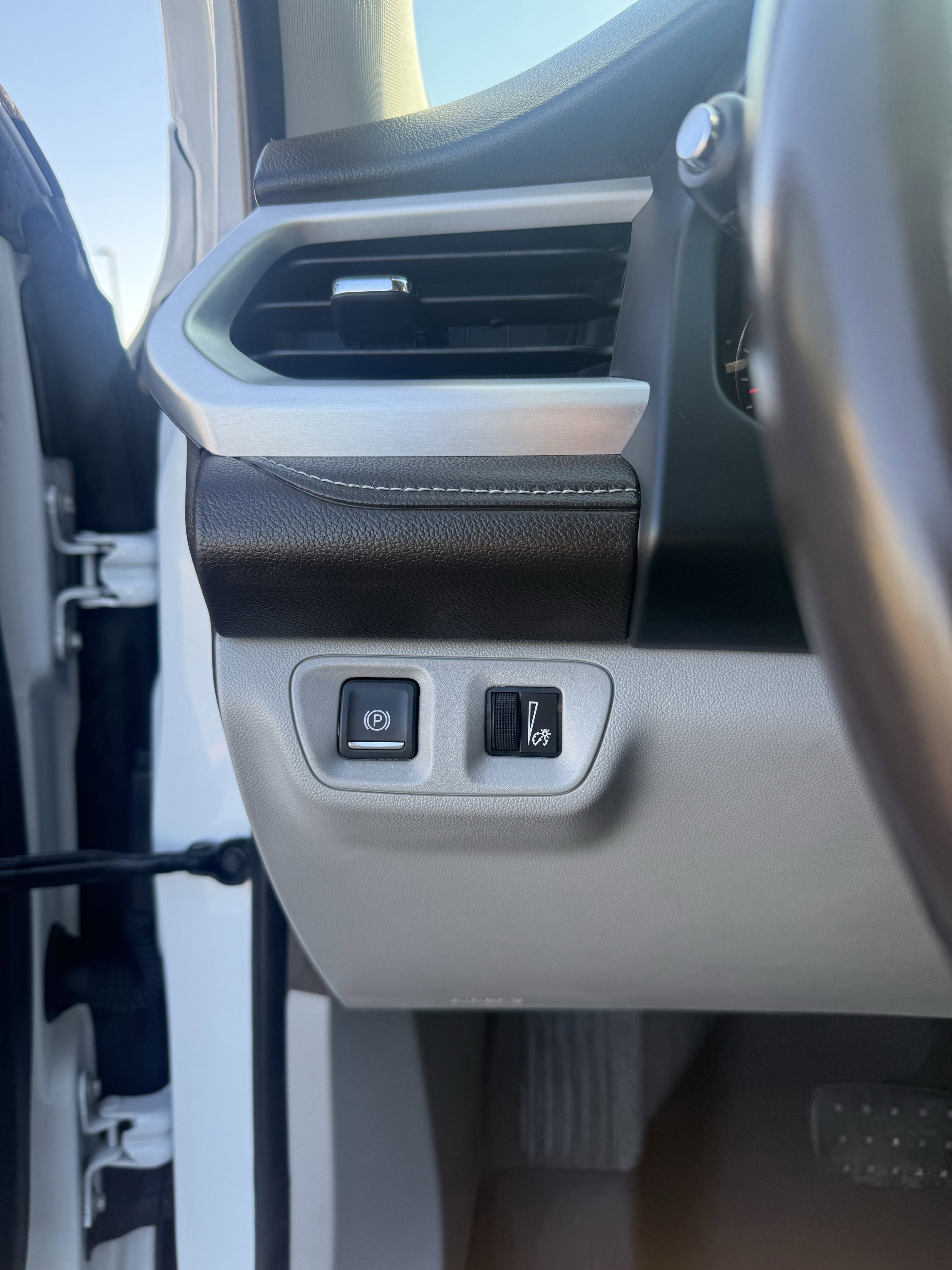 Used 2019 GMC Acadia SLT image 29