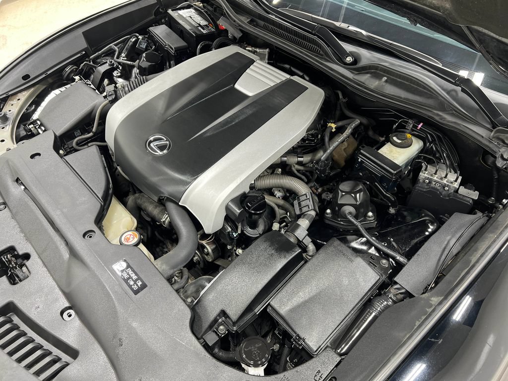 Used 2018 Lexus RC 350 AWD w/ Accessory Package 2 image 31