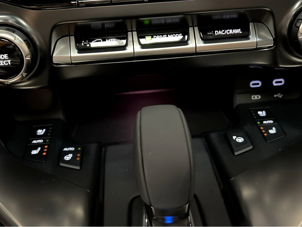 New 2026 Lexus LX 700h Luxury image 17