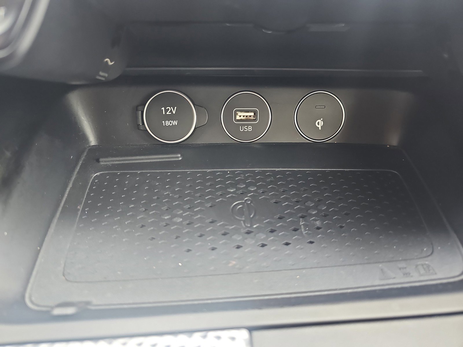 Used 2023 Genesis G70 2.0T w/ Sport Prestige Package image 27