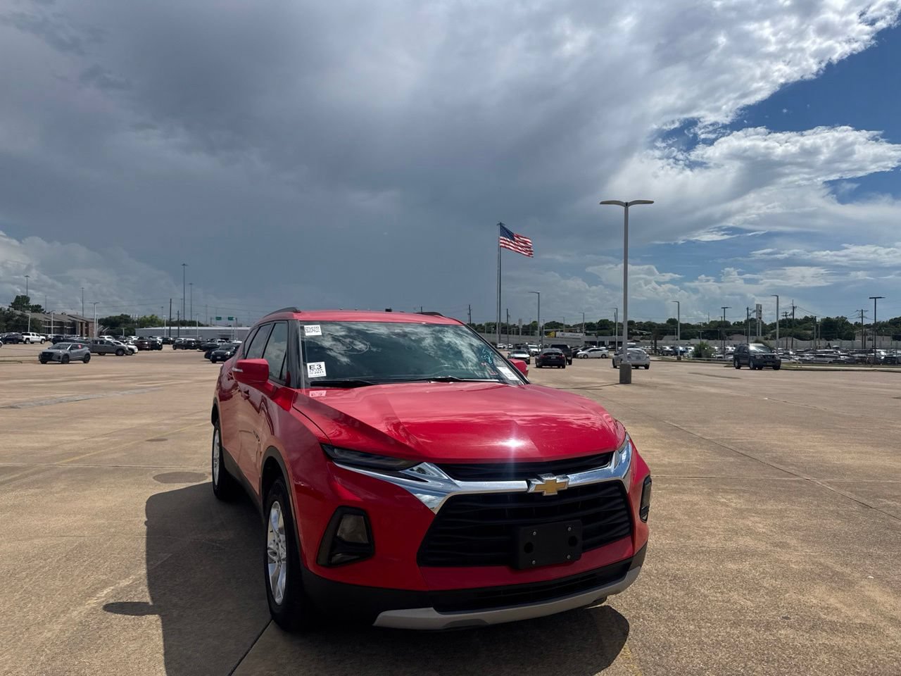 Used 2021 Chevrolet Blazer LT FWD image 2