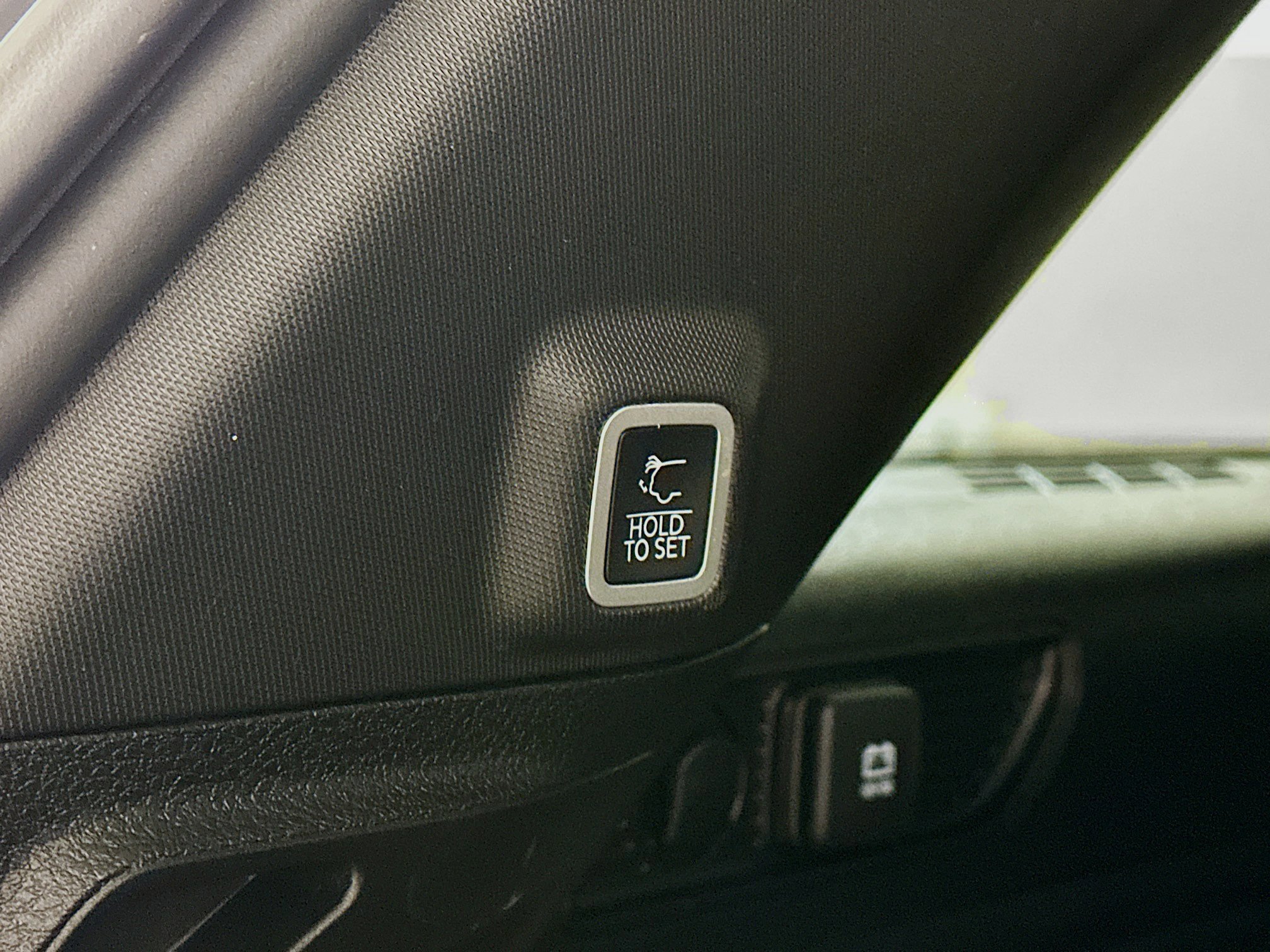 Used 2023 Jeep Grand Cherokee Altitude image 31