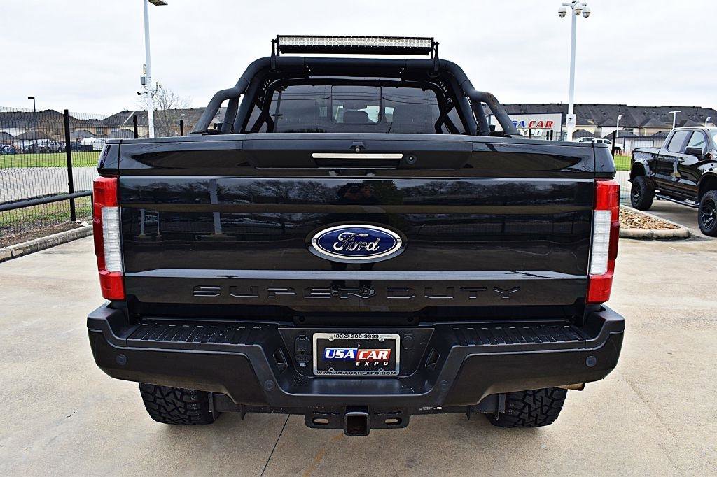 Used 2019 Ford F250 Lariat w/ Lariat Ultimate Package AWD/4WD image 6