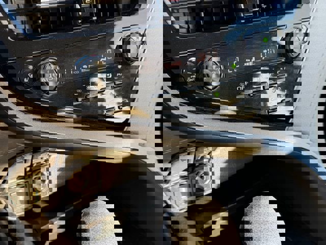 Used 2021 Toyota Camry LE image 21