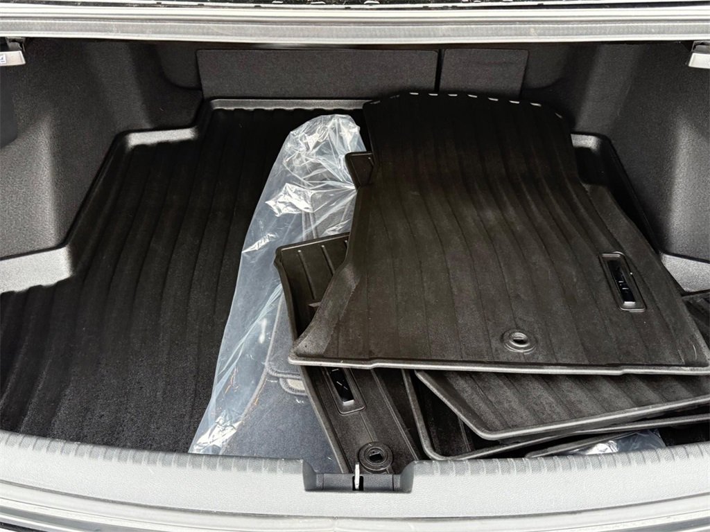 Certified 2025 Acura TLX w/ Technology Package image 5