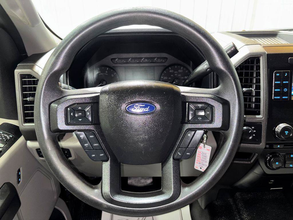 Used 2018 Ford F250 XL w/ Power Equipment Group AWD/4WD image 18