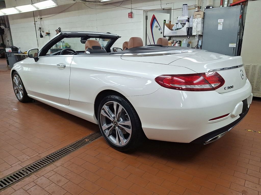 Used 2018 Mercedes-Benz C 300 4MATIC Cabriolet image 6