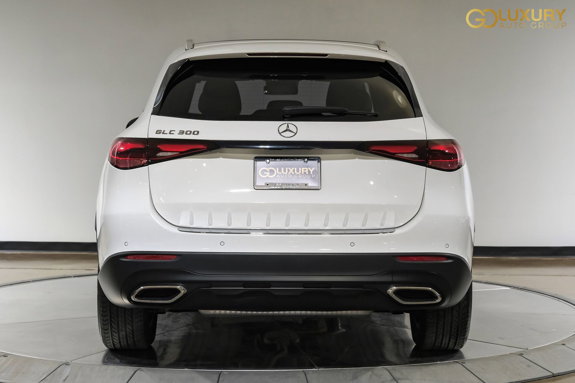 Used 2024 Mercedes-Benz GLC 300 image 9