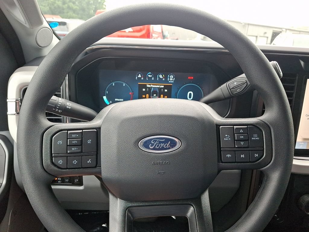 New 2026 Ford F350 XLT w/ XLT Premium Package AWD/4WD image 14