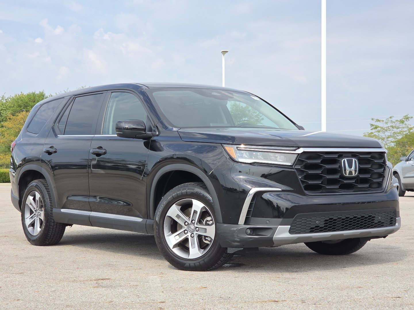 Used 2023 Honda Pilot EX-L image 2