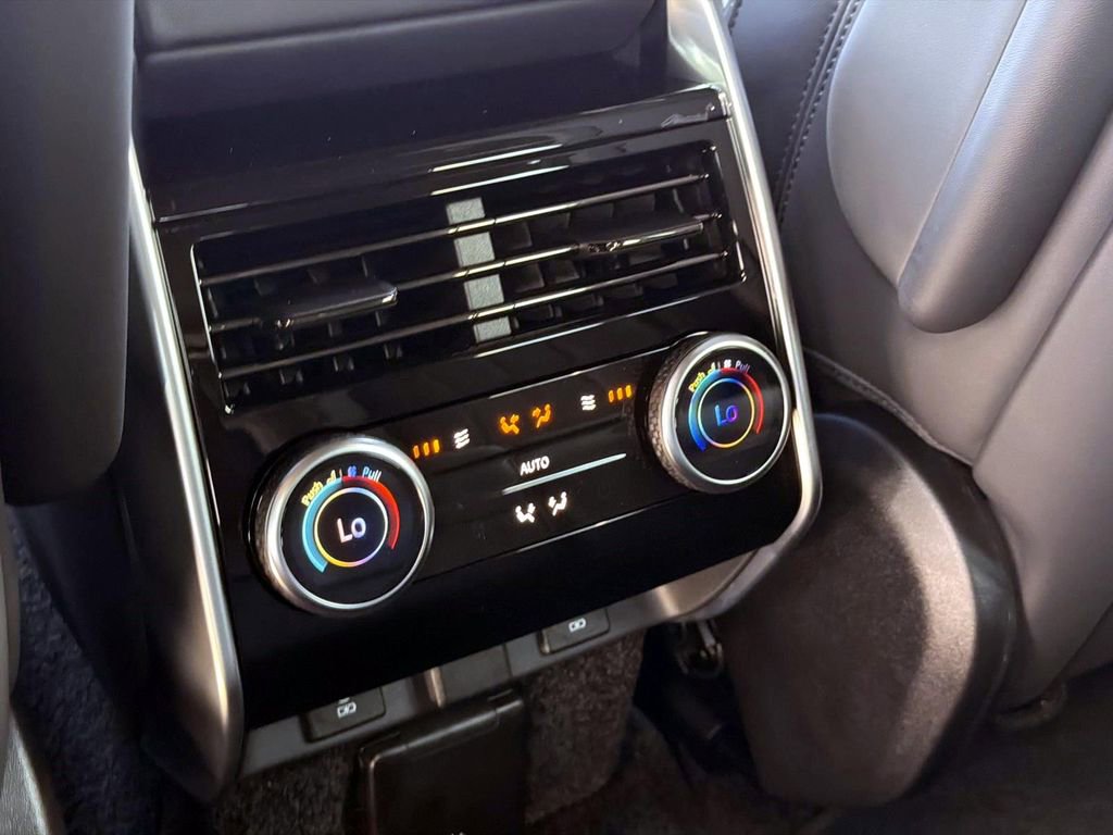 New 2026 Land Rover Range Rover SE AWD/4WD image 15