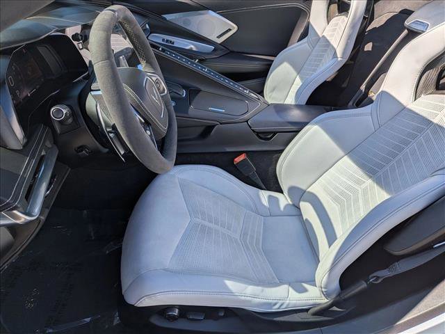 Used 2022 Chevrolet Corvette Stingray Premium Conv w/ Z51 Performance Package RWD image 15