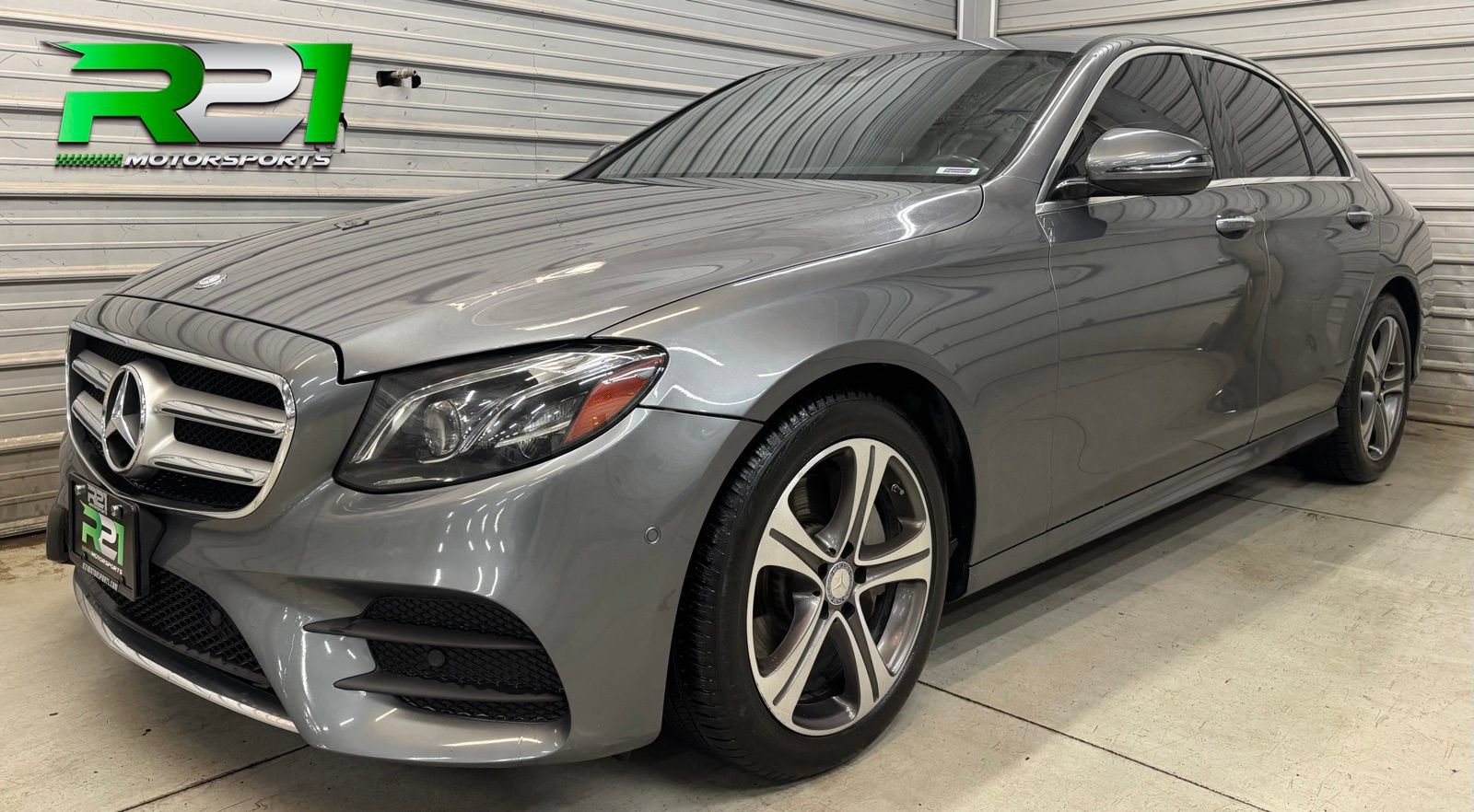 Used 2017 Mercedes-Benz E 300 4MATIC image 1