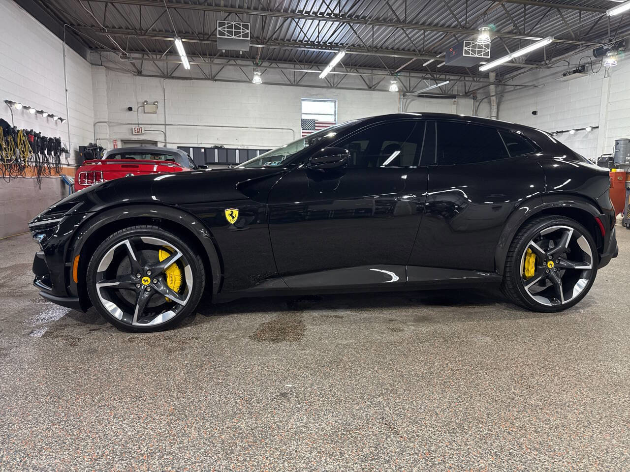 Used 2025 Ferrari Purosangue image 28