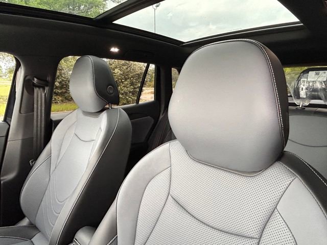 New 2026 Volkswagen Tiguan SE R-Line FWD image 10