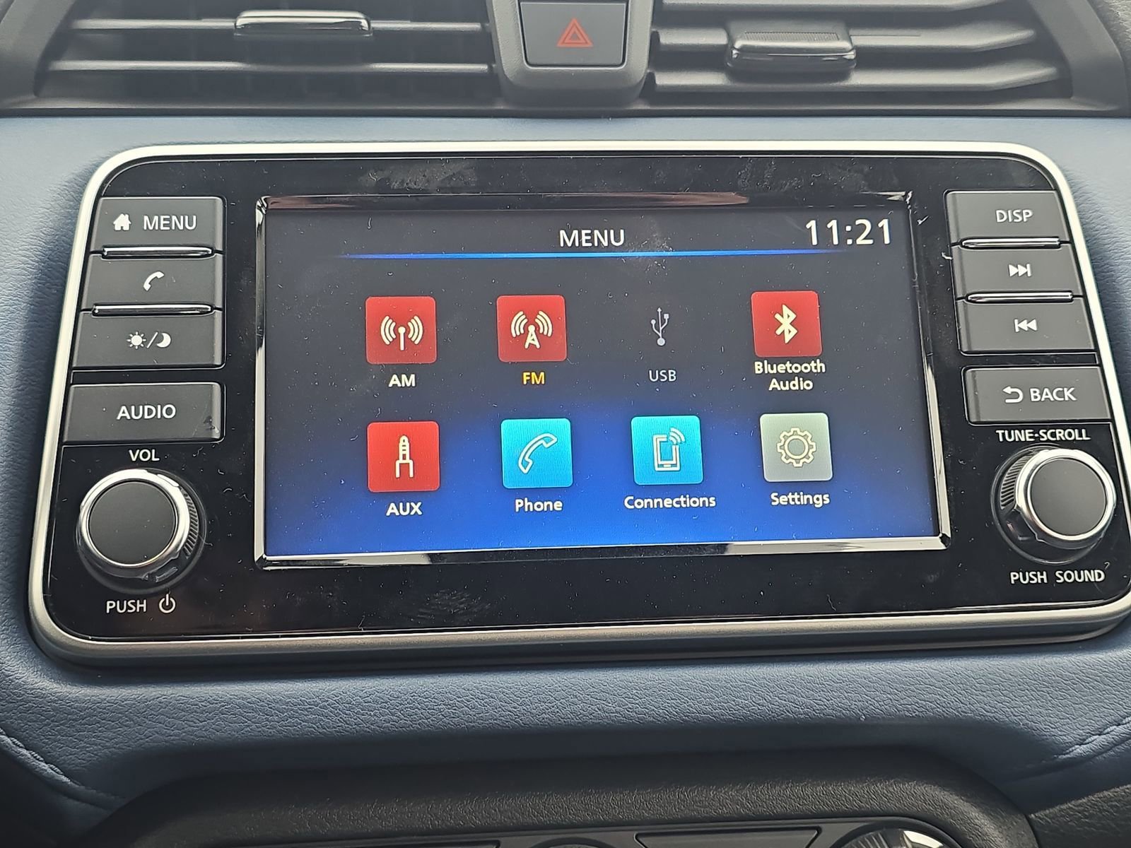 New 2025 Nissan Versa SV w/ Trunk Package image 20