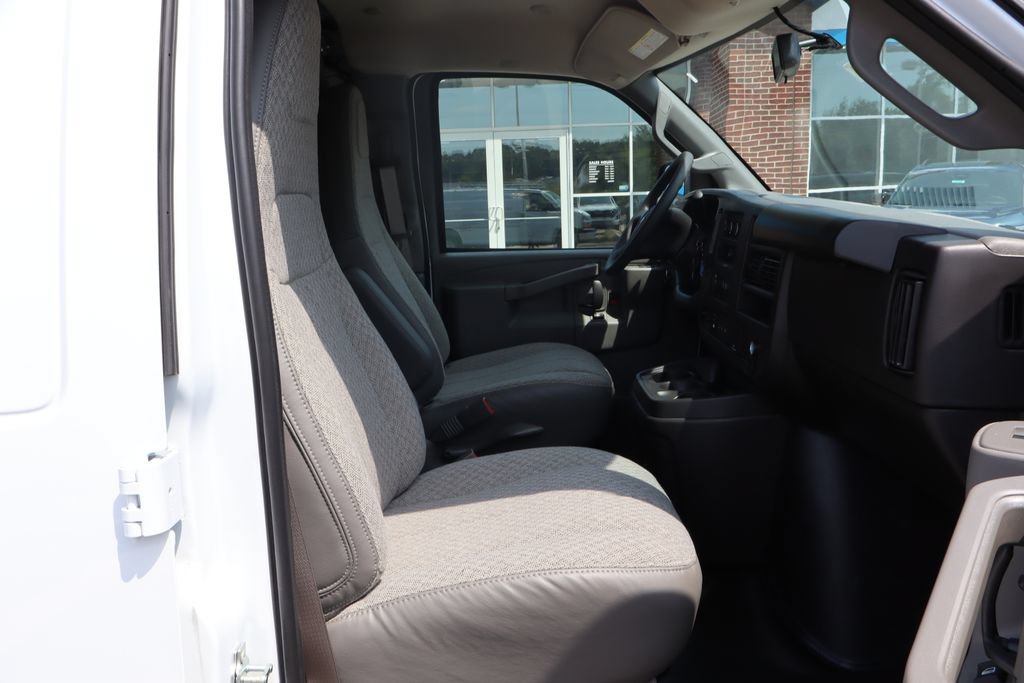 New 2025 Chevrolet Express 2500 w/ Driver Convenience Package RWD image 41
